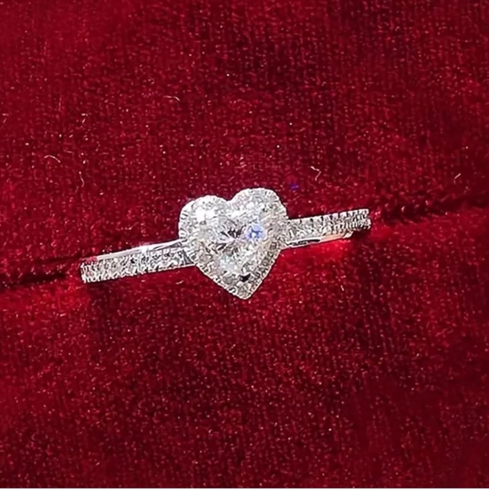 Elegant Heart Ring new size 9
